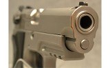 Smith & Wesson 40 - 5 of 7