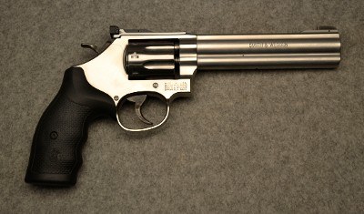 Smith & Wesson 648-2 - Image 1 of 5