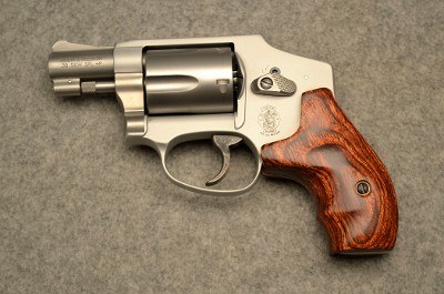 Smith & Wesson 642-2 - Image 1 of 5