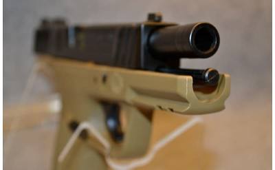 Smith & Wesson SD9 - Image 4 of 5