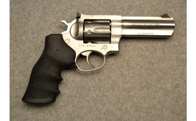 Ruger GP100 - Image 2 of 5