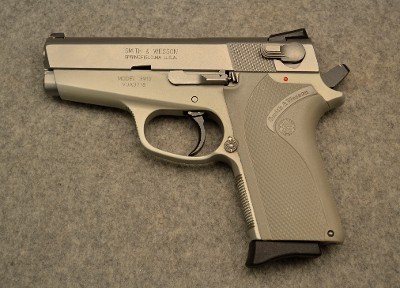 Smith & Wesson 3913 - Image 1 of 5