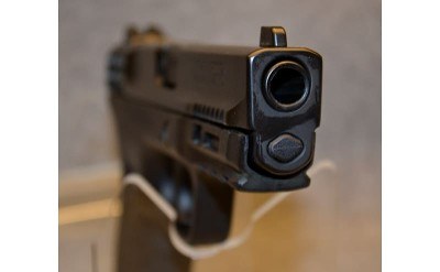 Smith & Wesson 380 Shield - Image 3 of 5