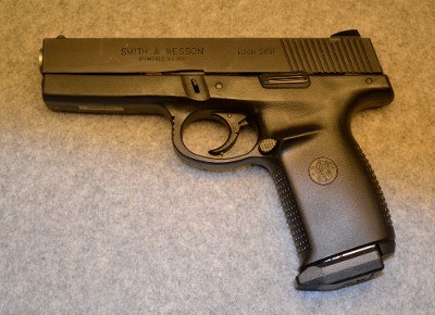 Smith & Wesson SW9F - Image 1 of 5