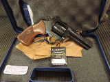 SMITH & WESSON M586-8 CLASSIC - 2 of 3