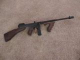 THOMPSON 1927-A1 W/ DETACHABLE COLT STYLE BUTTSTOCK - 2 of 4
