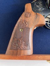 SMITH & WESSON ENGRAVED M29 IN WOOD PRESENTATION CASE - 4 of 11