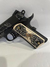 COLT O4940XE COMBAT COMMANDER - 45 ACP CUSTUM HAND ENGRAVED - 4 of 7