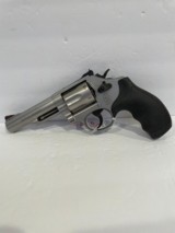 SMITH & WESSON MODEL 66 357 COMBAT MAGNUM 4.25 INCH NEW IN BOX - 1 of 2