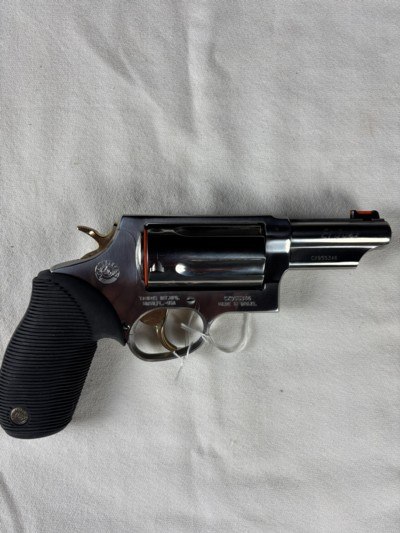 TAURUS 