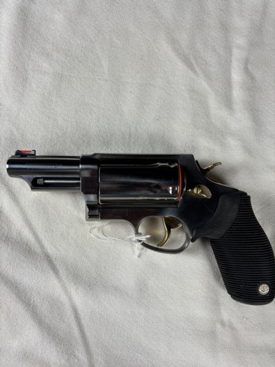 TAURUS 
