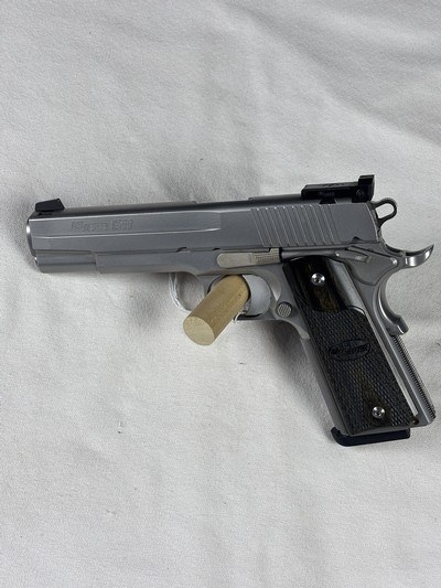 SIG SAUER 1911-45 STAINLESS TARGET - NEW IN BOX - Image 2 of 6