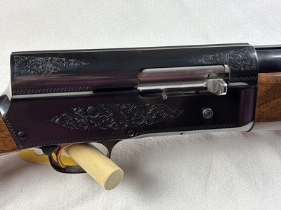 BROWNING LIGHT TWELVE A5 SEMI AUTO 12 GA - EXCELLENT CONDITION - Image 4 of 11