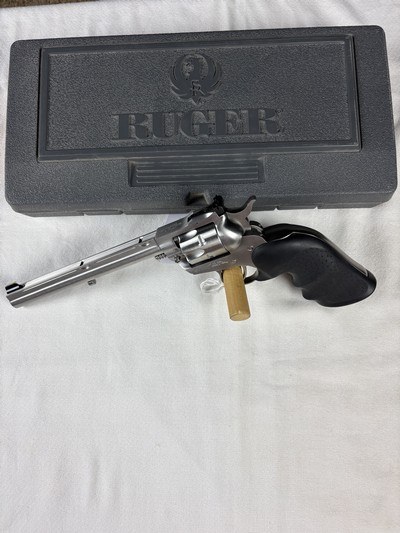 RUGER SINGLE SIX HUNTER - 22LR/22MAG - EXCELLENT CONDITION - Image 5 of 6