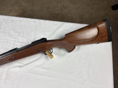 WINCHESTER MODEL 70 SAFARI EXPRESS - 375 H&H - NEW IN BOX - Image 7 of 8