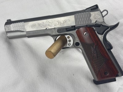 SMITH & WESSON 1911MACHINE ENGRAVED 45ACP - NEW IN BOX - Image 1 of 5