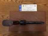 SMITH & WESSON MODEL 29-2.44 MAGNUM6 1/2" BBL. AS NEW ! - 3 of 6