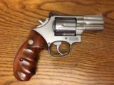 SMITH & WESSON MODEL 686-12 1/2" BBL LIKE NEW ! - 1 of 6