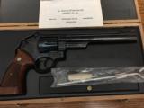 SMITH & WESSON
29-2
8 3/8" BBL MINT ! - 12 of 12