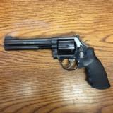 SMITH & WESSON 586 PRE-LOCK
AS NEW ! - 1 of 2