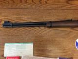 WINCHESTER MODEL 9422M
22 WIN. MAGNUM
NEW / OLD STOCK !
- 6 of 9