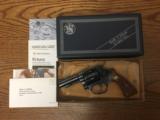 SMITH & WESSON MODEL 36-1 (3”HB)
MINT IN BOX
- 1 of 6