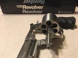 SMITH & WESSON
629-2 BRAND NEW / OLD STOCK (RARE) - 7 of 8