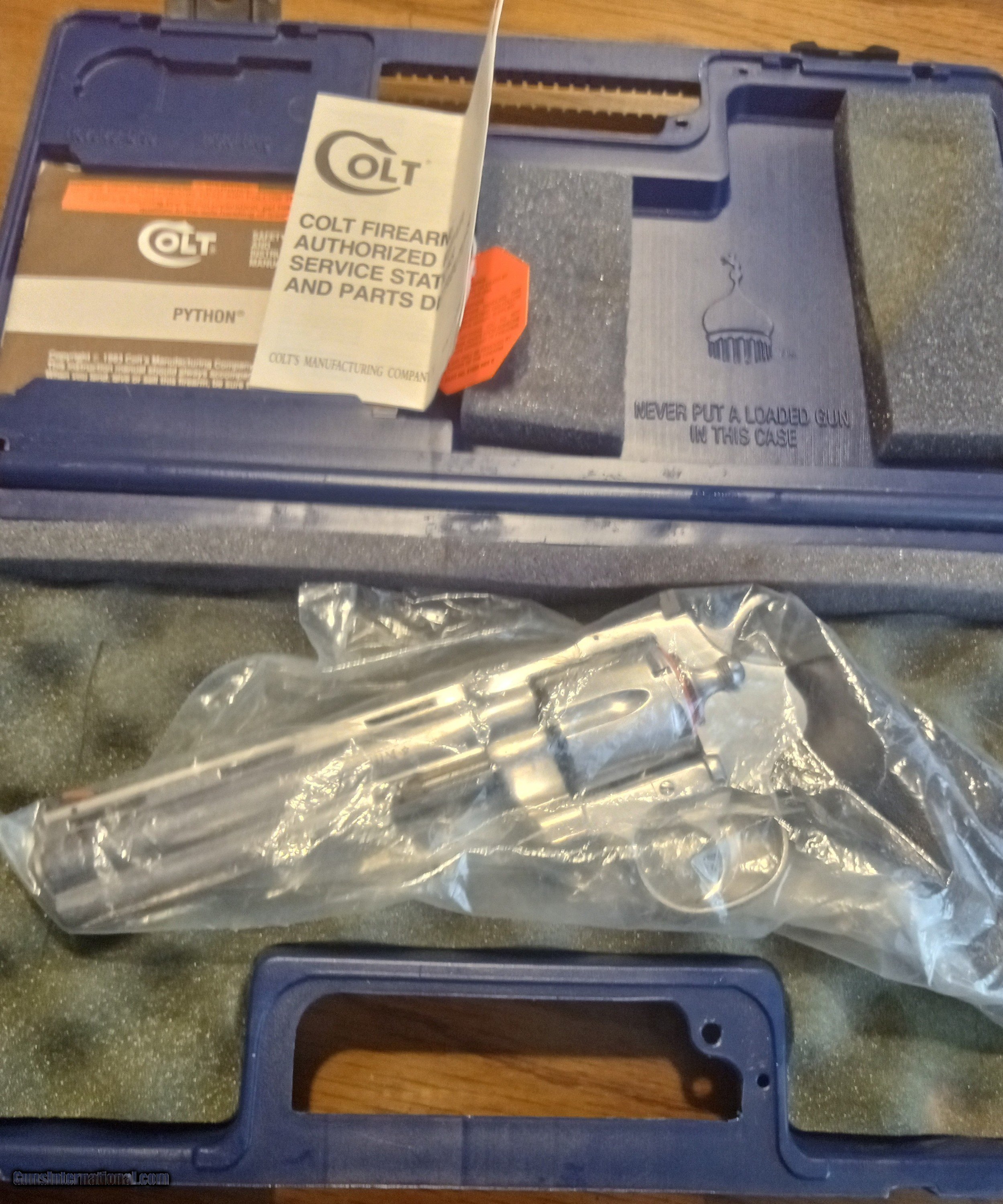 Colt Python Elite , 6