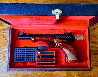 Browning medalist made in Belgium As new - Image 1 of 11