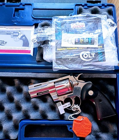 COLT PYTHON 357 MAGNUM 3 - Image 2 of 4