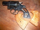 Colt Detective Special 2" in ? .38 Special! Blue and wraparound walnut grips - 7 of 12