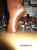 Remington 870 or 878 or M-58 finished stock, 12ga,
montecarlo, gripcap, pad, lots of figure, approx 15 3/4 lop - 9 of 11