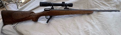 Mauser M100.3000L Left Hand Rifle 30-06 4X Wood