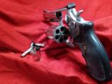 S&W Model 686 Stainless, .357 Magnum - 3 of 4