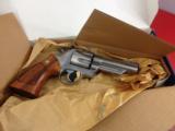 Smith Wesson 629 Factory Pre-Lock Factory New! Model 629-1 New In Box Never Fired!! RARE!!! - 2 of 15