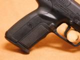 FNH Five-seveN Black, Adjustable Sights 5.7x28 - 6 of 11