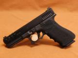 Glock G22 Gen3 RTF2 (MOD 1 CUSTOM) 40 S&W 22 - 1 of 10