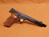 Smith and Wesson S&W Model 41 7-inch Bbl 1970/1971 - 7 of 15