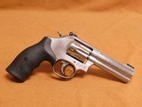 Smith and Wesson S&W 617-6 Stainless w/ Box 160584 - 6 of 15