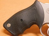 Taurus 44 Matte Stainless (4-inch, 44 Magnum) - 8 of 11