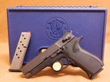 Smith & Wesson Model 909 w/ Box - 14 of 14