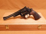 Smith & Wesson Model 29-10 Classic w/ Presentation Case - 1 of 11