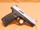 Smith & Wesson Model SD9 VE - 5 of 10