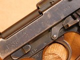 Walther P.38 (ac40 code, "b" Block, w/ Armorer's magazine, Nazi German WW2) - 5 of 16
