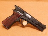 Browning/FNH Hi-Power Mark II (with Hogue Wood Grips) Mk 2 - 6 of 14