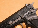 Browning Hi-Power w/ Box (UNFIRED, Belgian/Belgium) - 4 of 12
