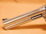Smith & Wesson Model 686-6 (6-inch, .357 Mag, 164224) - 5 of 15