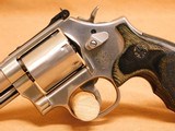 UNFIRED Smith & Wesson Model 686-6 Plus Deluxe (3-5-7 Magnum Series) - 4 of 13