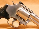 UNFIRED Smith & Wesson Model 686-6 Plus Deluxe (3-5-7 Magnum Series) - 9 of 13