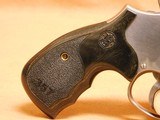 UNFIRED Smith & Wesson Model 686-6 Plus Deluxe (3-5-7 Magnum Series) - 8 of 13